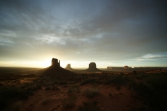 Morning light in Monument Valley