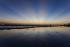 Antecrepuscular rays